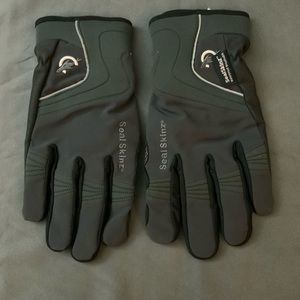 Seal Skinz Gloves